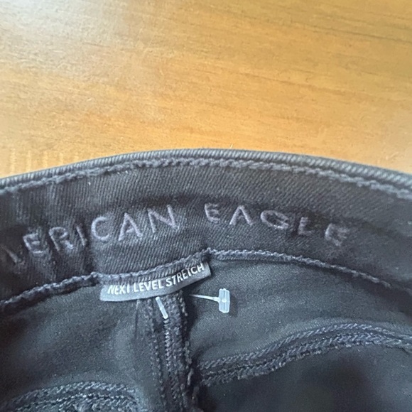 NWOT AE Next Level High-Waisted Denim Short - Picture 9 of 16